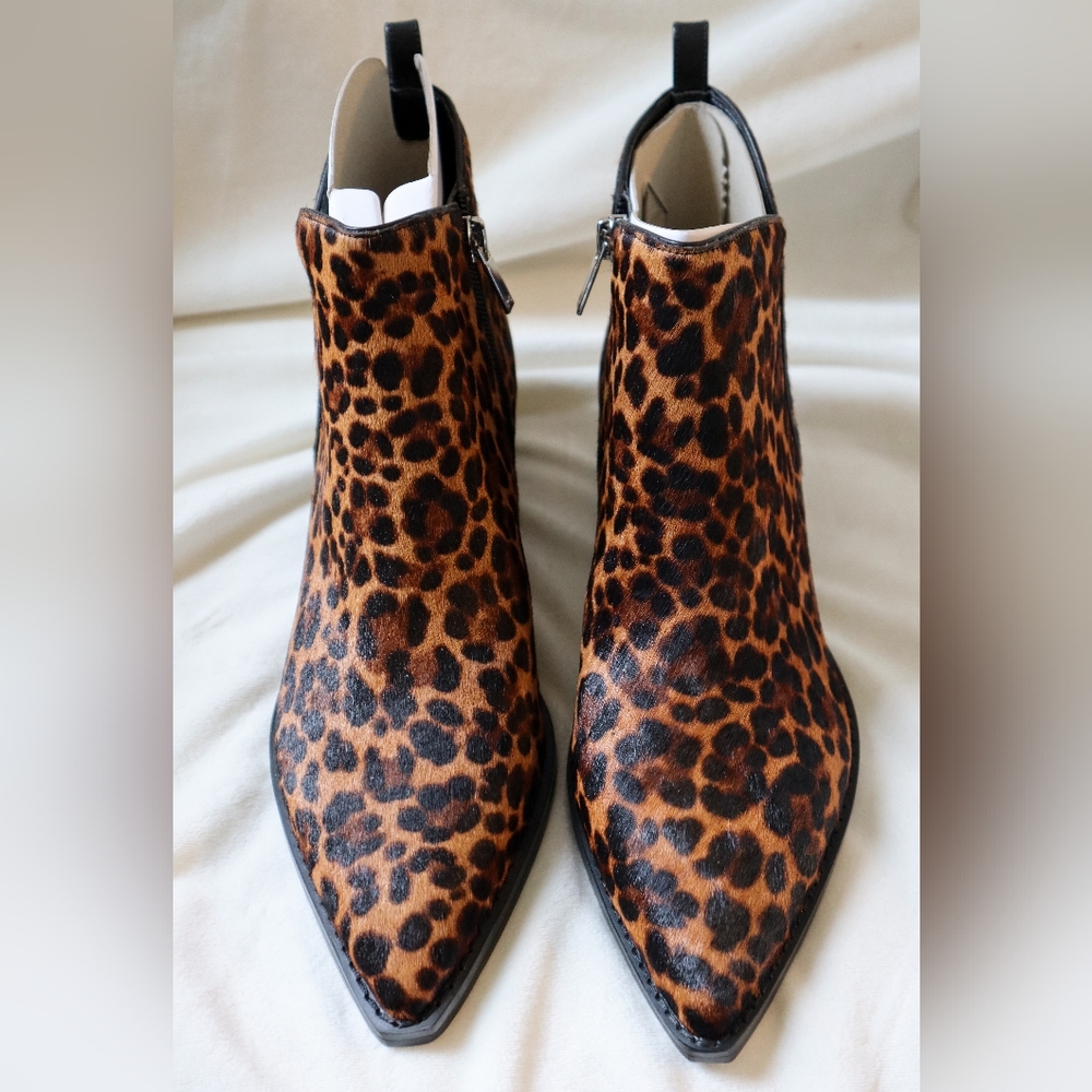 NEW Marc Fisher LTD Obrraly